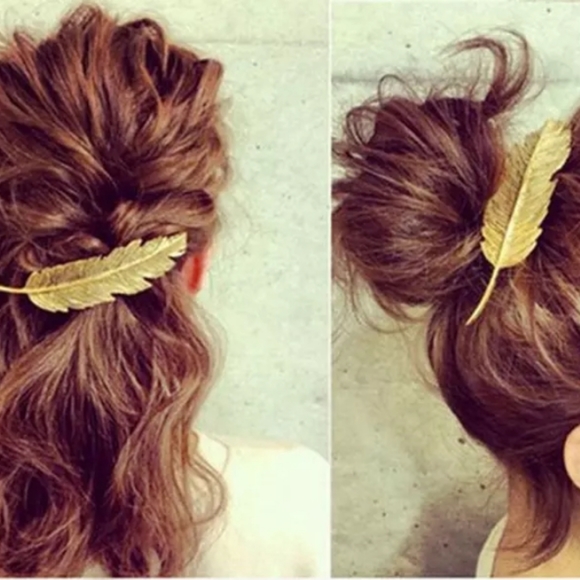 *Violet* Leaf Barrette - Picture 2 of 7